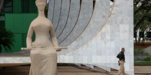 Bolsonaro: STF mantém prisão preventiva após tentativa de fuga