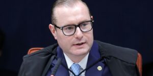 Zanin libera julgamento de ação contra deputados do PL por corrupção