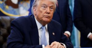 Trump Intensifica Pressão sobre a Venezuela com Estratégia psicológica e Econômica