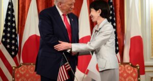 Trump Pede a premiê do Japão para não Agravar crise com China