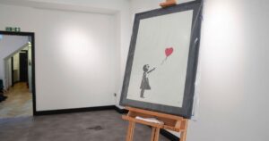 Ladrão de banksy é preso após roubo audacioso em galeria de londres