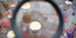 Brasil registra 16 mortes por intoxicação com metanol em bebidas alcoólicas