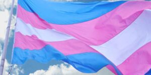 Preconceito dificulta rastreamento e tratamento de câncer em pessoas trans