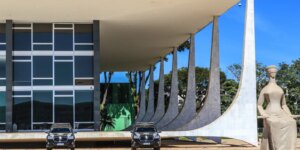 Moraes vota para tornar eduardo bolsonaro réu por coação ao stf