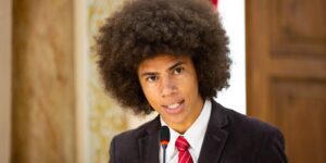 Deputado do paraná se envolve em briga de rua e denuncia racismo