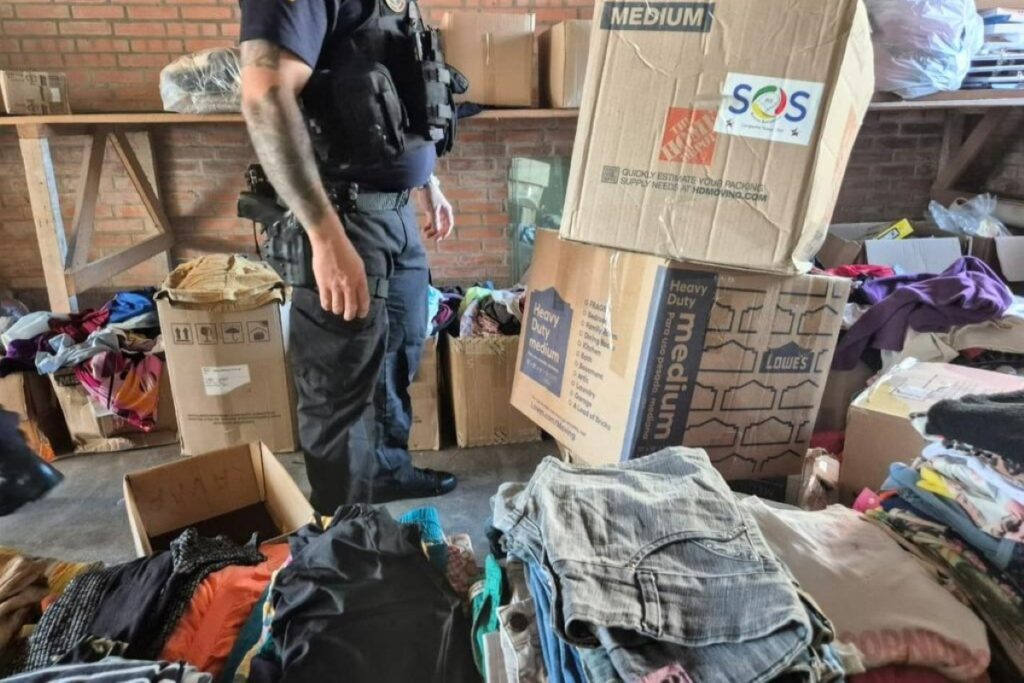 Doacoes dos EUA para vitimas da enchente no RS eram vendidas em brechos